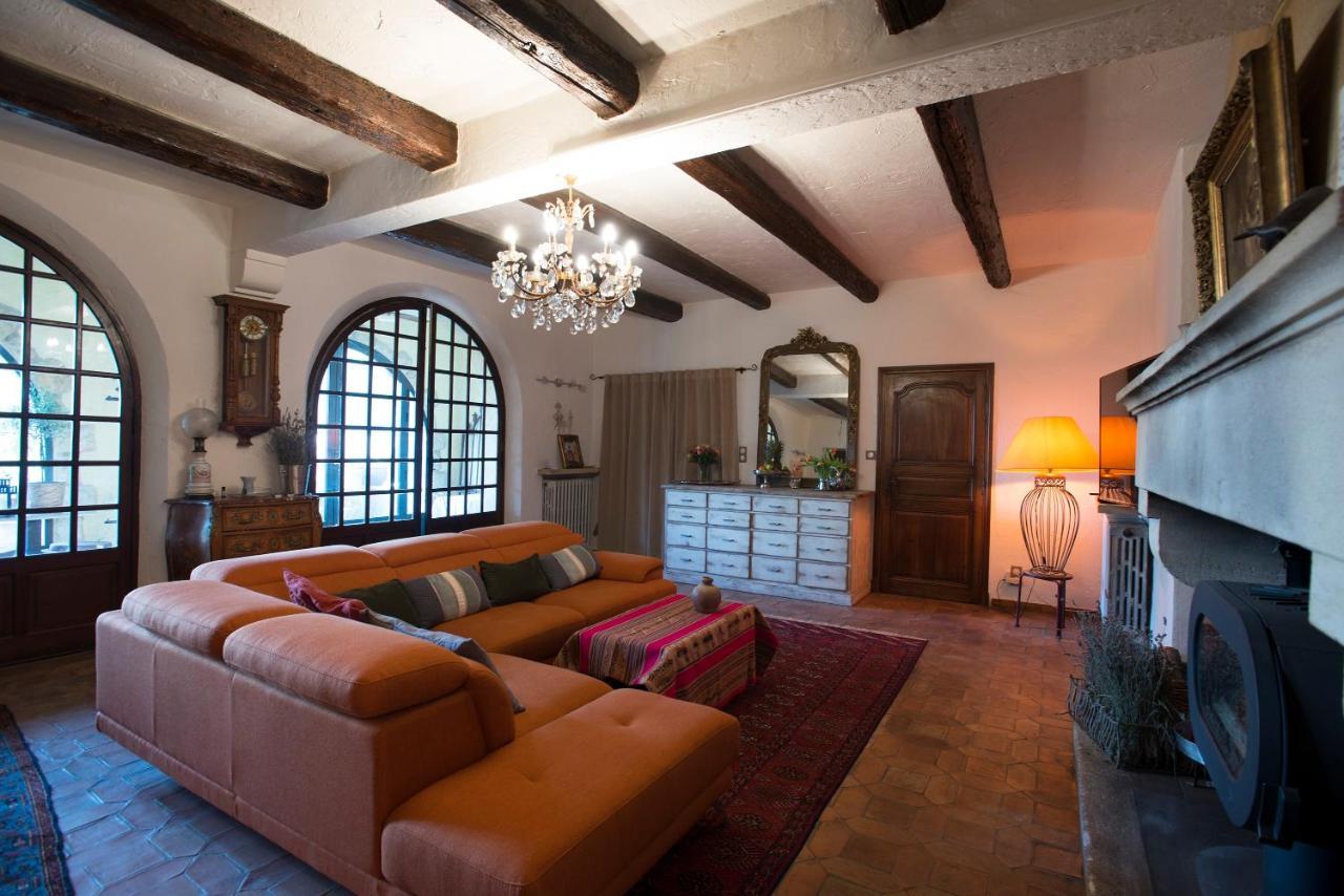 B&B Oasis Des Lavandes - Chambre Coqueliot Villeneuve-lès-Avignon Exterior foto